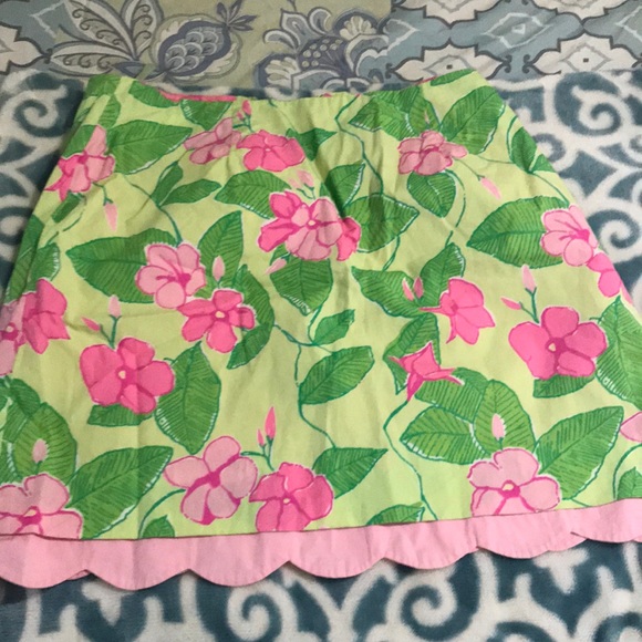 White Tag LP Size 2 Skirt - Picture 1 of 2